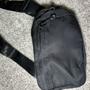Avalanche Black Crossbody Bag Sleek Minimalist Design
